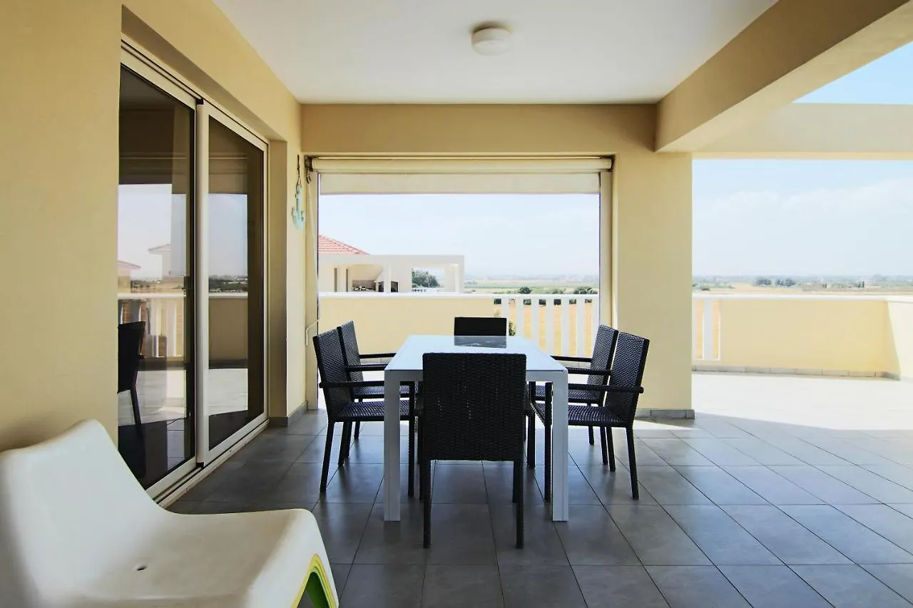 Seaside Luxury Flat Pervolia Apartment